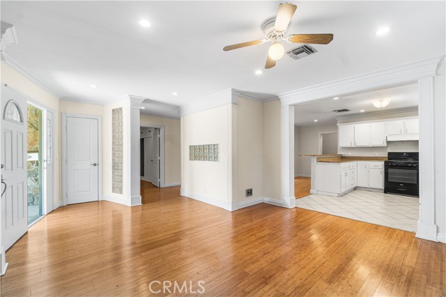 1731 E Wardlow Road, Long Beach CA: https://media.crmls.org/medias/c7f79f47-a147-4b2b-bc95-194820627691.jpg