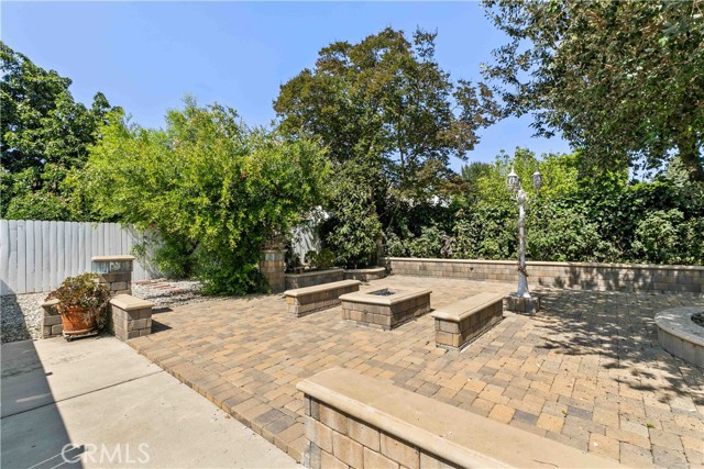 17533 Raymer Street, Sherwood Forest CA: https://media.crmls.org/medias/c7f8db1f-2871-48e4-9c0f-2ae4c755b551.jpg