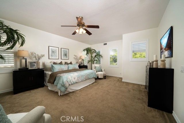 26 Upland, Irvine CA: https://media.crmls.org/medias/c7f92372-5fc2-43b4-a69f-c18aca6c7d73.jpg