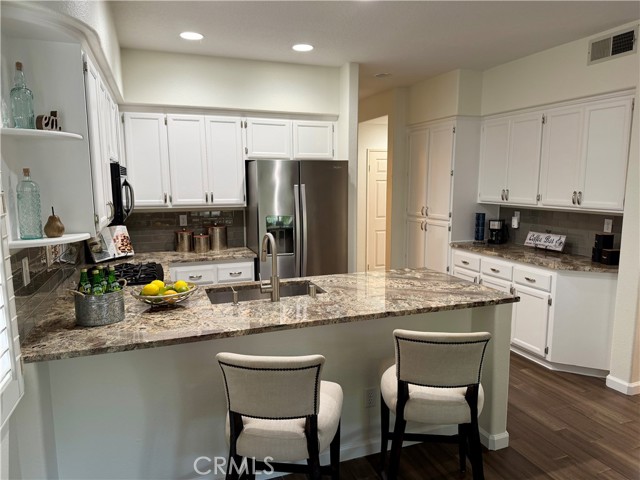 Detail Gallery Image 4 of 25 For 30 El Cencerro, Rancho Santa Margarita,  CA 92688 - 3 Beds | 2/1 Baths