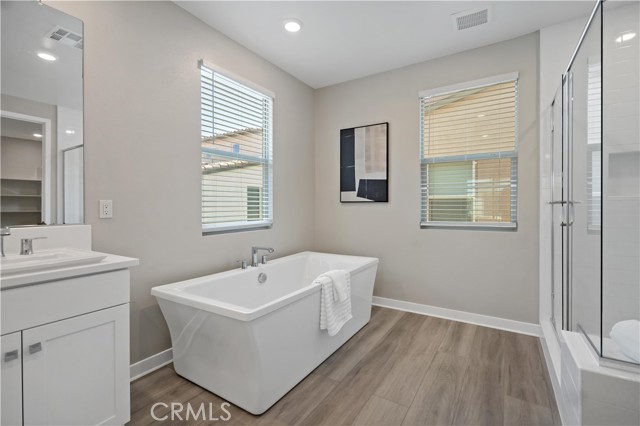 145 Denali, Lake Forest CA: https://media.crmls.org/medias/c7fac00a-e601-48f8-82da-ed9d785fbd32.jpg