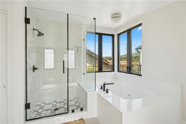 312 Carnation Avenue, Corona del Mar CA: https://media.crmls.org/medias/c7fb53ad-dcad-453f-9bca-41095415d06d.jpg