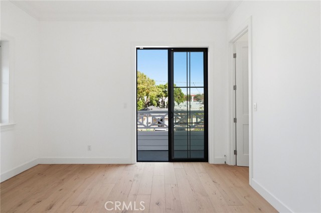 Detail Gallery Image 42 of 59 For 1405 Oak Ave, Manhattan Beach,  CA 90266 - 4 Beds | 4/1 Baths