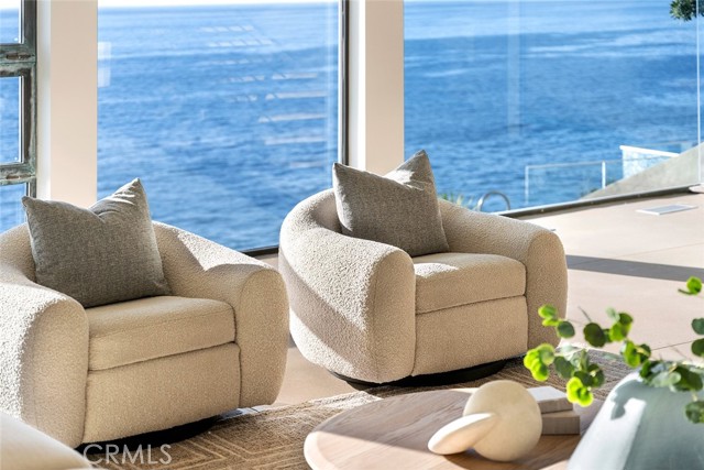 Detail Gallery Image 24 of 75 For 2665 Victoria Dr, Laguna Beach,  CA 92651 - 5 Beds | 4/2 Baths