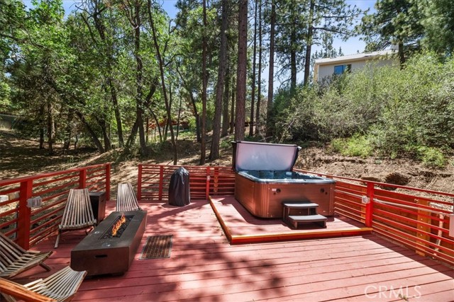 847 Silver Tip Drive, Big Bear Lake CA: https://media.crmls.org/medias/c7fbf935-3184-40b3-a623-3a7d8983a9c2.jpg