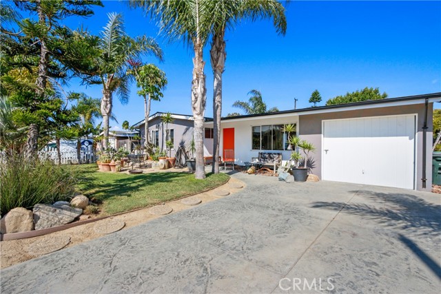 2112 Wallace Ave, Costa Mesa, CA 92627