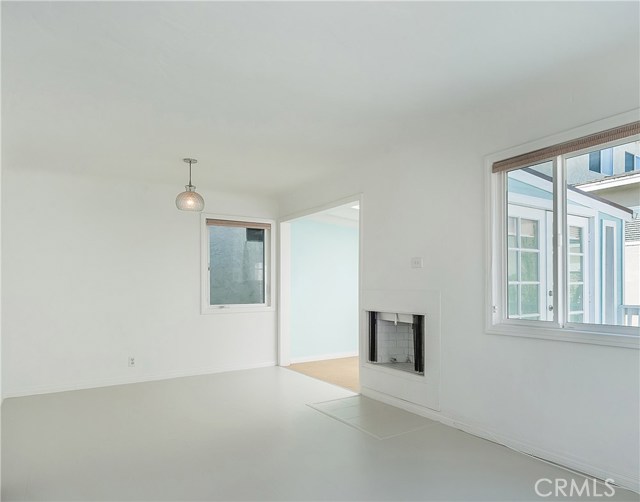 1325 Loma Drive, Hermosa Beach, California 90254, 2 Bedrooms Bedrooms, ,2 BathroomsBathrooms,Residential,Sold,Loma,SB17232773