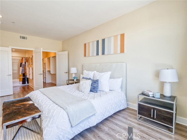 56 E Duarte Road, Arcadia CA: https://media.crmls.org/medias/c7fd82df-92a8-4f27-9aa9-a8dafc2861b4.jpg