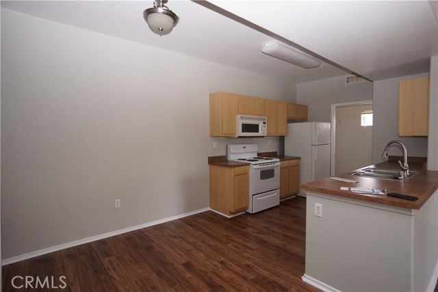 Detail Gallery Image 4 of 20 For 24909 Madison Ave #324,  Murrieta,  CA 92562 - 2 Beds | 2 Baths