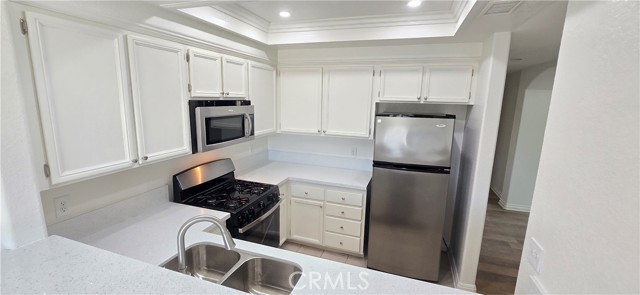 Detail Gallery Image 18 of 71 For 2110 Almeria St #106,  Corona,  CA 92879 - 3 Beds | 2/1 Baths