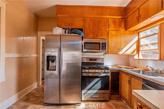 Detail Gallery Image 9 of 48 For 902 W 20th St, Merced,  CA 95340 - 2 Beds | 1 Baths