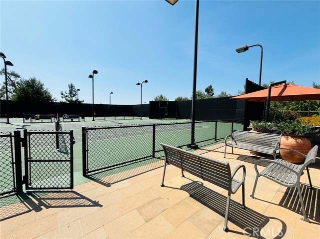 10 Shadybend, Irvine CA: https://media.crmls.org/medias/c800d83d-4c1c-401b-a4c7-1b8ca0ff1757.jpg
