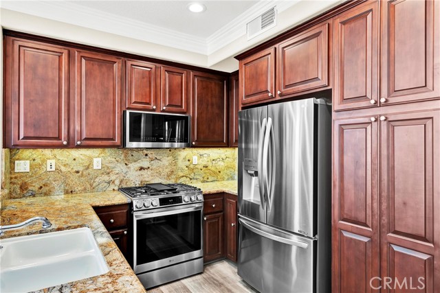 Image 10 of 32 For 347 Tall Oak