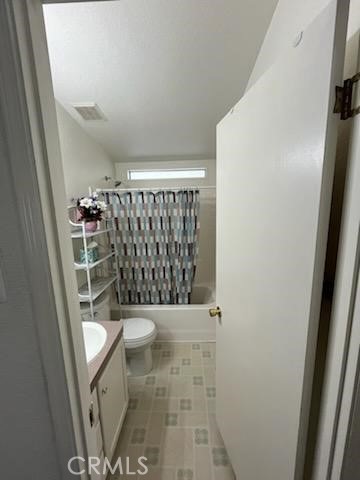 Detail Gallery Image 7 of 12 For 12550 Carson St #123,  Hawaiian Gardens,  CA 90716 - 2 Beds | 4/2 Baths