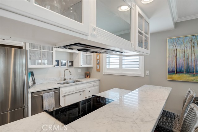 640 Manhattan Beach Boulevard, Manhattan Beach, California 90266, 2 Bedrooms Bedrooms, ,2 BathroomsBathrooms,Residential,Sold,Manhattan Beach,SB23142644