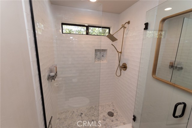 43866 Mendocino Drive, Big Bear Lake CA: https://media.crmls.org/medias/c8025284-8ec7-436a-a957-5246075446ad.jpg
