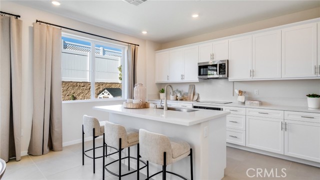 31583 Cobalite Drive, Winchester CA: https://media.crmls.org/medias/c8031872-38c0-45b6-86d5-2295f37be928.jpg
