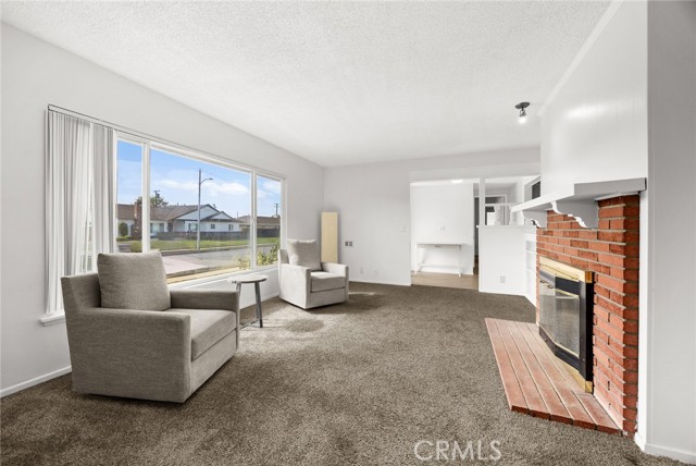 Detail Gallery Image 5 of 26 For 1481 E Algrove St, Covina,  CA 91724 - 3 Beds | 2/1 Baths