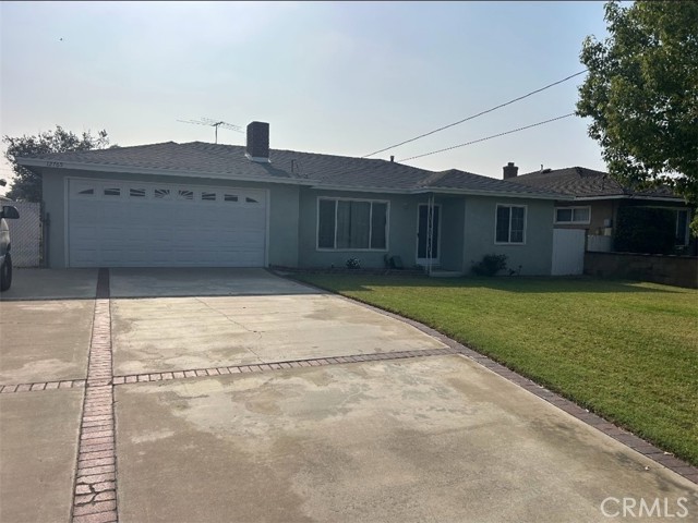 12765 Ross Avenue, Chino CA: https://media.crmls.org/medias/c8039382-39b8-40d2-a580-81f6dfdce39f.jpg