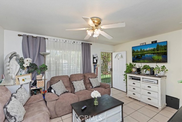 Detail Gallery Image 15 of 35 For 301 E 6th St, Perris,  CA 92570 - – Beds | – Baths