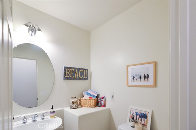 Detail Gallery Image 12 of 17 For 2790 Florentine Ct, Thousand Oaks,  CA 91362 - 3 Beds | 2/1 Baths
