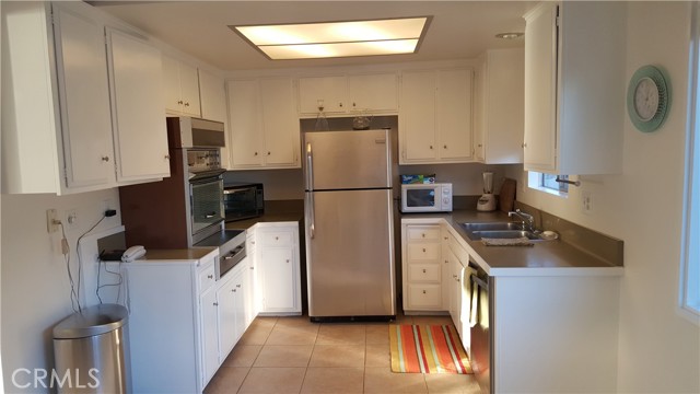 40 Blue Lagoon, Laguna Beach CA: https://media.crmls.org/medias/c8049363-55f4-4aeb-a4a7-18437056f12c.jpg