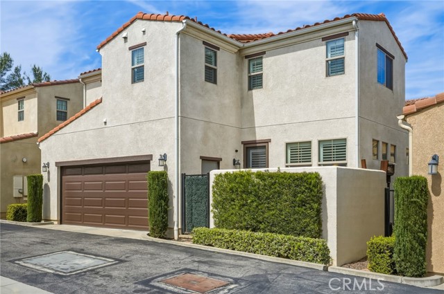 Detail Gallery Image 2 of 35 For 11537 Amalfi, Porter Ranch,  CA 91326 - 2 Beds | 3 Baths