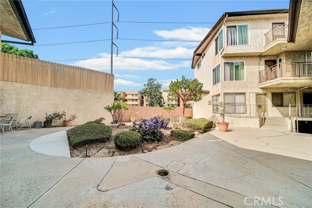 Detail Gallery Image 16 of 17 For 7000 S La Cienega Bld #10,  Inglewood,  CA 90302 - 1 Beds | 1 Baths