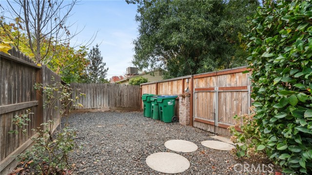 Detail Gallery Image 38 of 40 For 828 Bryant Ave, Chico,  CA 95926 - 3 Beds | 2 Baths