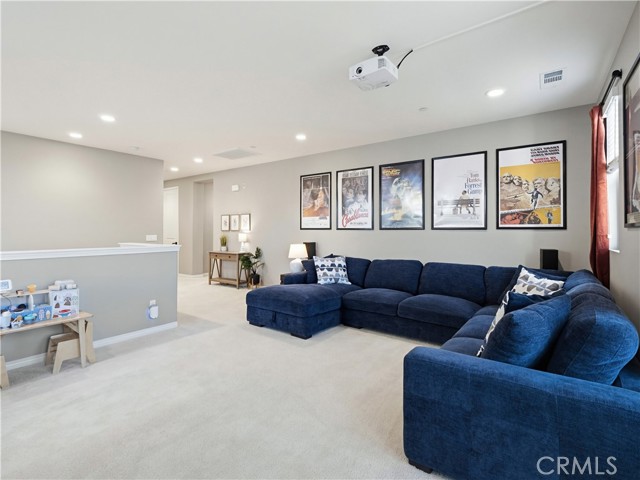 Detail Gallery Image 17 of 46 For 20818 Red Sky Ct, Saugus,  CA 91350 - 4 Beds | 4 Baths