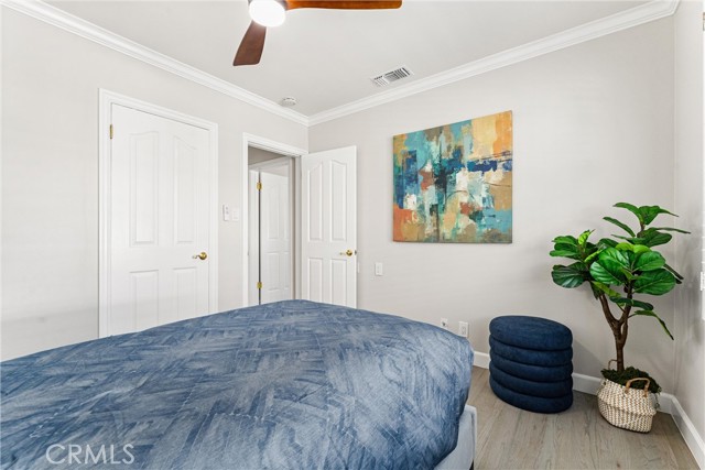 6557 E Walkerton Street, Long Beach CA: https://media.crmls.org/medias/c8081961-e6ff-4f56-ad49-06ae3f8d27c7.jpg