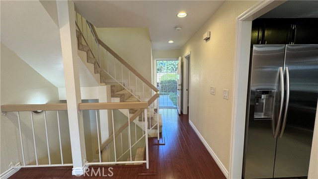 Detail Gallery Image 3 of 24 For 1056 Walnut Grove Ave #G,  Rosemead,  CA 91770 - 3 Beds | 3 Baths