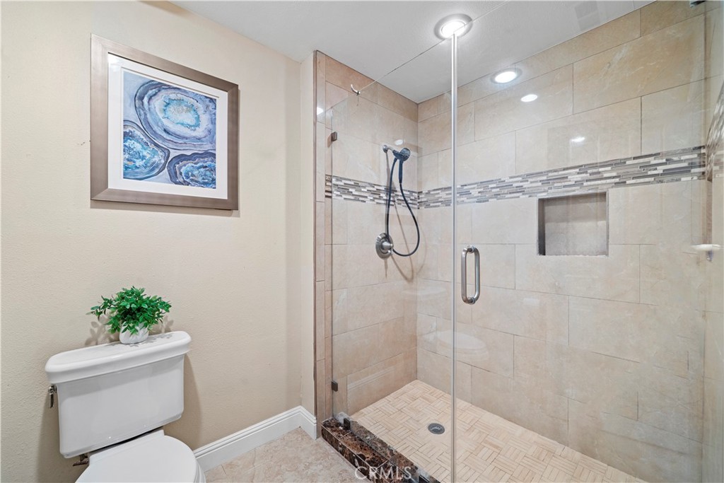 MLS #OC25267288 image #22