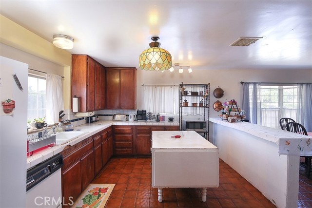 5120 Agnes Avenue, Temple City CA: https://media.crmls.org/medias/c8095839-a1a8-445f-b237-a53c70b2d0a3.jpg