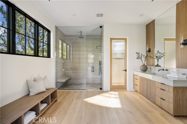 Detail Gallery Image 23 of 41 For 24341 Rolling View Rd, Hidden Hills,  CA 91302 - 7 Beds | 9/2 Baths