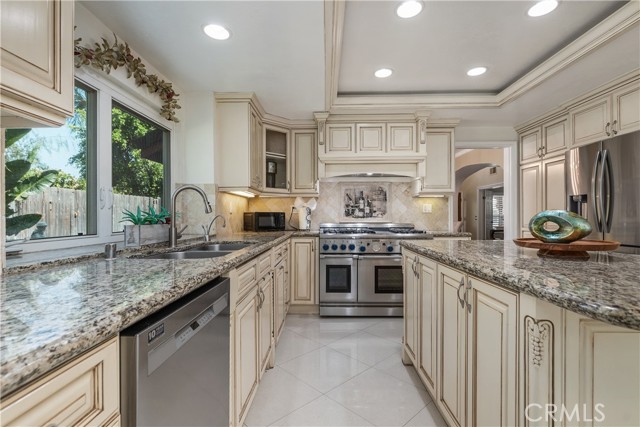 8 Rancho Laguna Dr., Pomona CA: https://media.crmls.org/medias/c809c240-26ff-4c3b-b253-3ede3e7deb7d.jpg