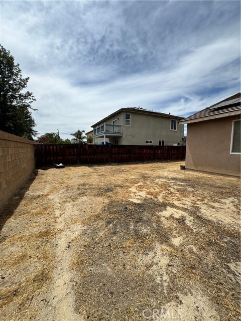 1570 Atlas Peak Lane, San Jacinto CA: https://media.crmls.org/medias/c80a595a-d3f0-47c8-9129-7f24bb4c1930.jpg