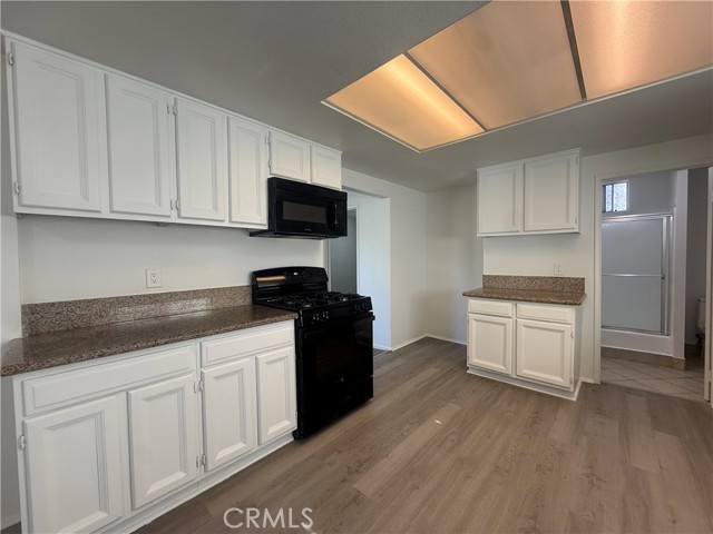 Detail Gallery Image 36 of 52 For 10358 Eldora Ave, Sunland,  CA 91040 - 2 Beds | 2 Baths