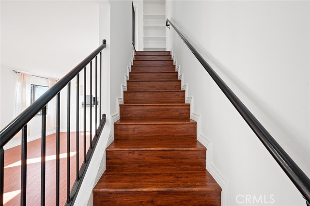 Detail Gallery Image 8 of 14 For 1021 Coronado Terrace, Los Angeles,  CA 90026 - 2 Beds | 1/1 Baths