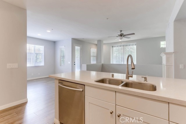 14 Taquitz, Irvine CA: https://media.crmls.org/medias/c80b3912-2f1c-4bca-8880-79c79c10ce32.jpg