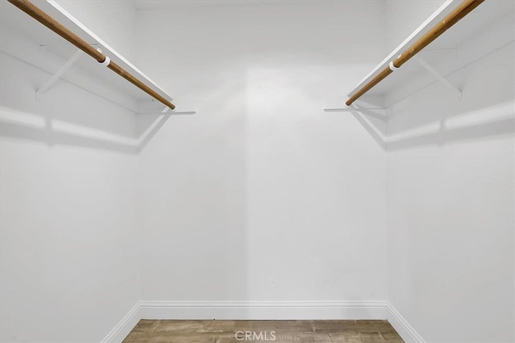 https://media.crmls.org/medias/c80bf865-0e91-4e43-8f21-979c4747c670.jpg?preset=X-Large
