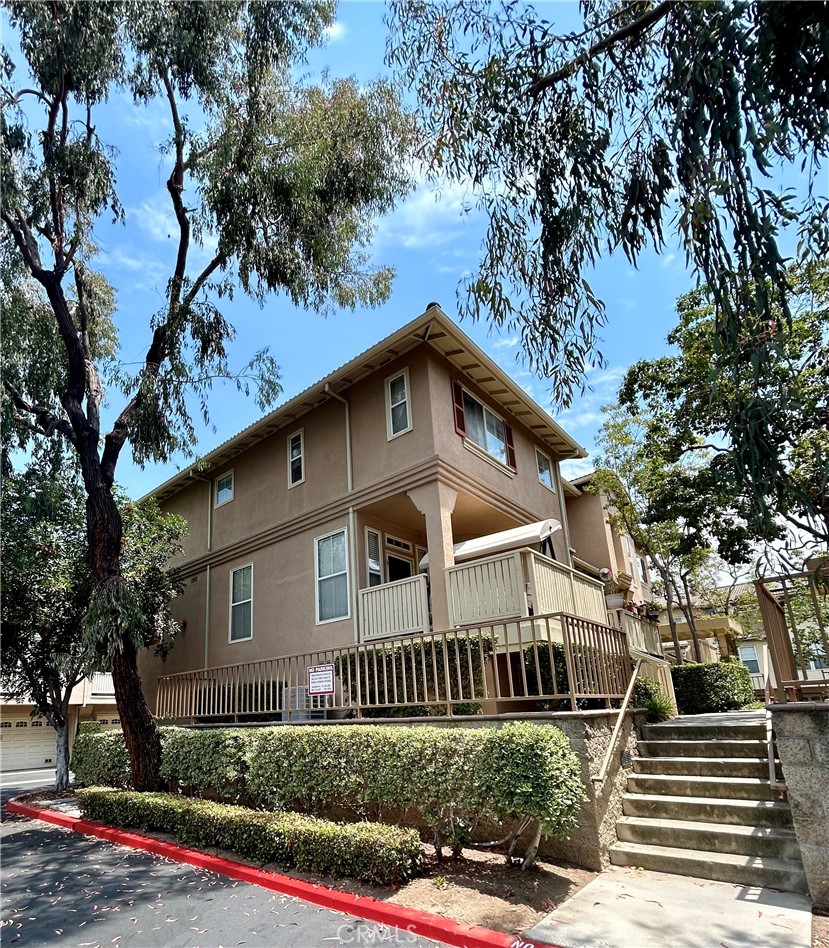 537 W Summerfield Circle