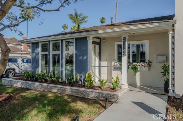 Front Image Thumbnail for CROC26024934