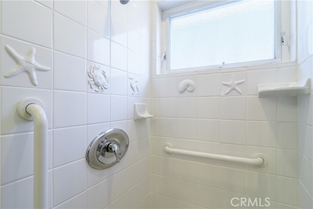 Detail Gallery Image 24 of 28 For 331 E Bay Front, Newport Beach,  CA 92662 - 3 Beds | 3 Baths