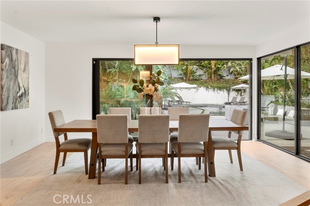 5265 Del Moreno Drive, Woodland Hills CA: https://media.crmls.org/medias/c80dc833-4d47-46ee-a3da-02a38b040460.jpg