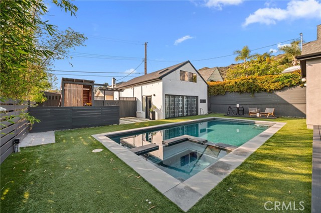 Detail Gallery Image 37 of 65 For 1079 San Jose Ave, Burbank,  CA 91501 - 4 Beds | 3/1 Baths