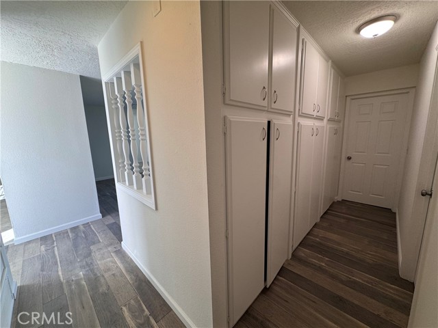 27474 Travertine, Barstow CA: https://media.crmls.org/medias/c80e60fe-0170-4f6f-93f5-1e310ffb488b.jpg