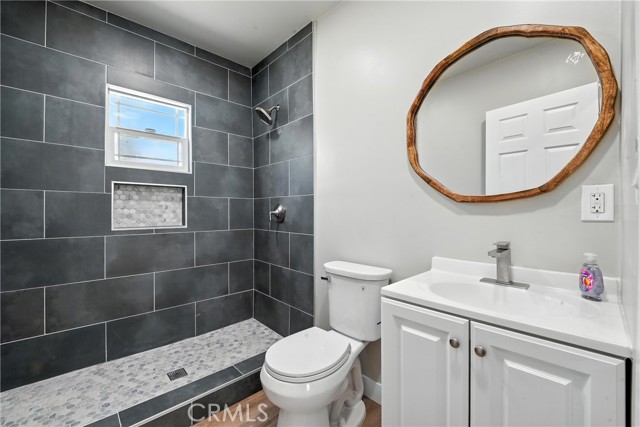 265 W Pershing Court, Covina CA: https://media.crmls.org/medias/c80e9373-0d13-4f4c-9269-86fda962c5e7.jpg