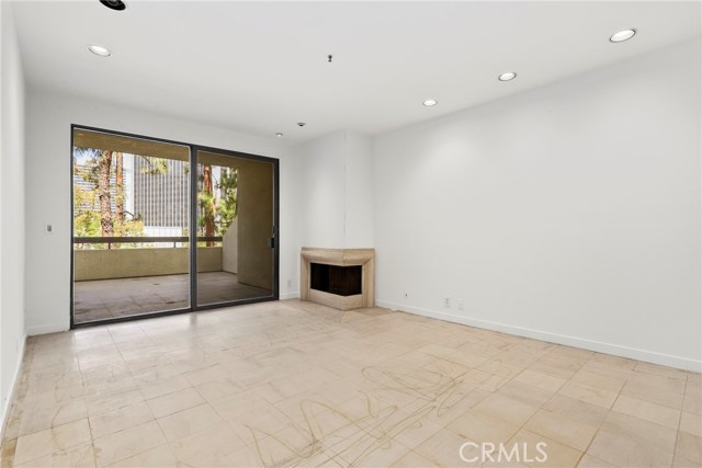 2122 Century Park Lane, Los Angeles CA: https://media.crmls.org/medias/c81051e4-aab5-4add-a422-1e7534ff5ebc.jpg