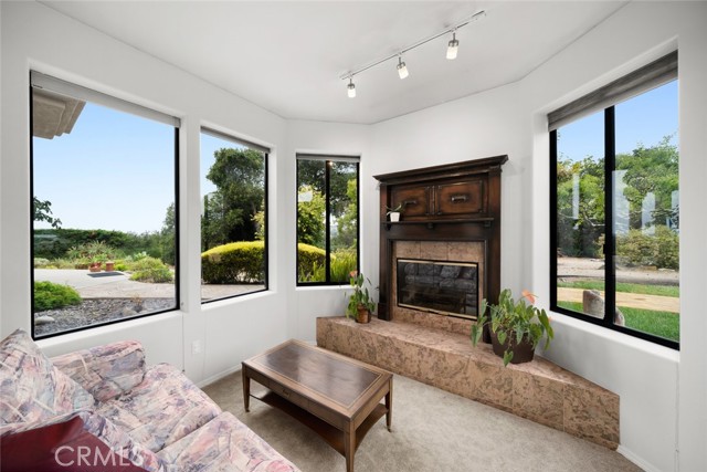 225 Broken Arrow Road, Nipomo CA: https://media.crmls.org/medias/c8107b6d-be49-462c-a246-0676dbcfa5fd.jpg